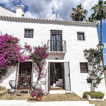 Scandinavian Style Townhouse In Nueva Andalucia *